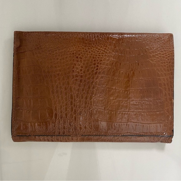 Brown leather moc-croc clutch purse - Picture 3 of 6